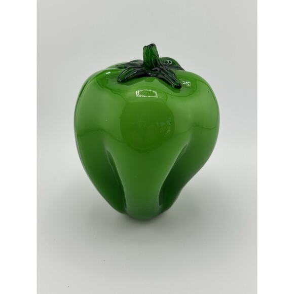 Vintage 5" Pepper Hand Blown Murano Style Green Glass Paperweight - Picture 4 of 8